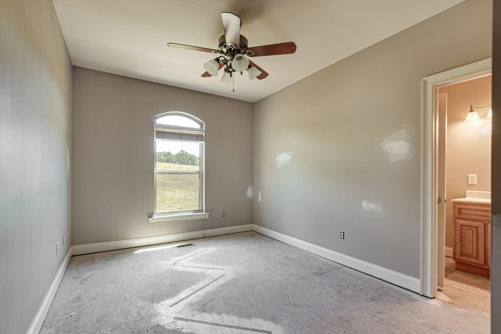 1693 Ab Wade Road Portland TN 37148