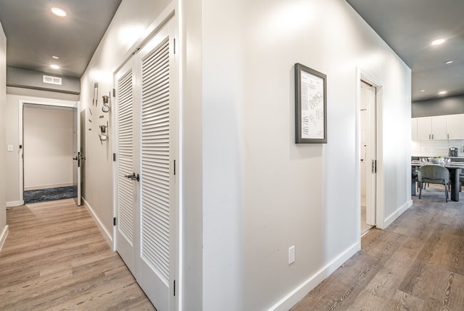 50 Music Sq, W Nashville TN 37203