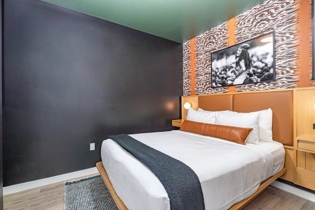 50 Music Sq, W Nashville TN 37203