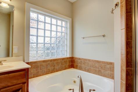 456 Pond Apple Road Clarksville TN 37043