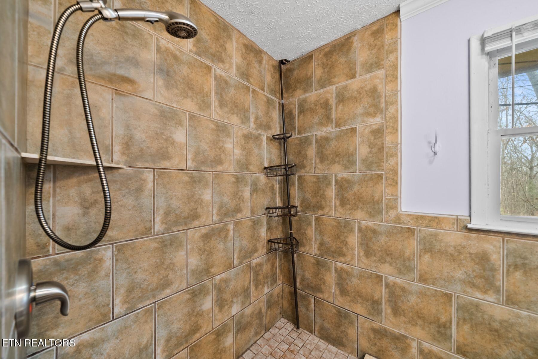 2275 Spruce Loop Crossville TN 38555