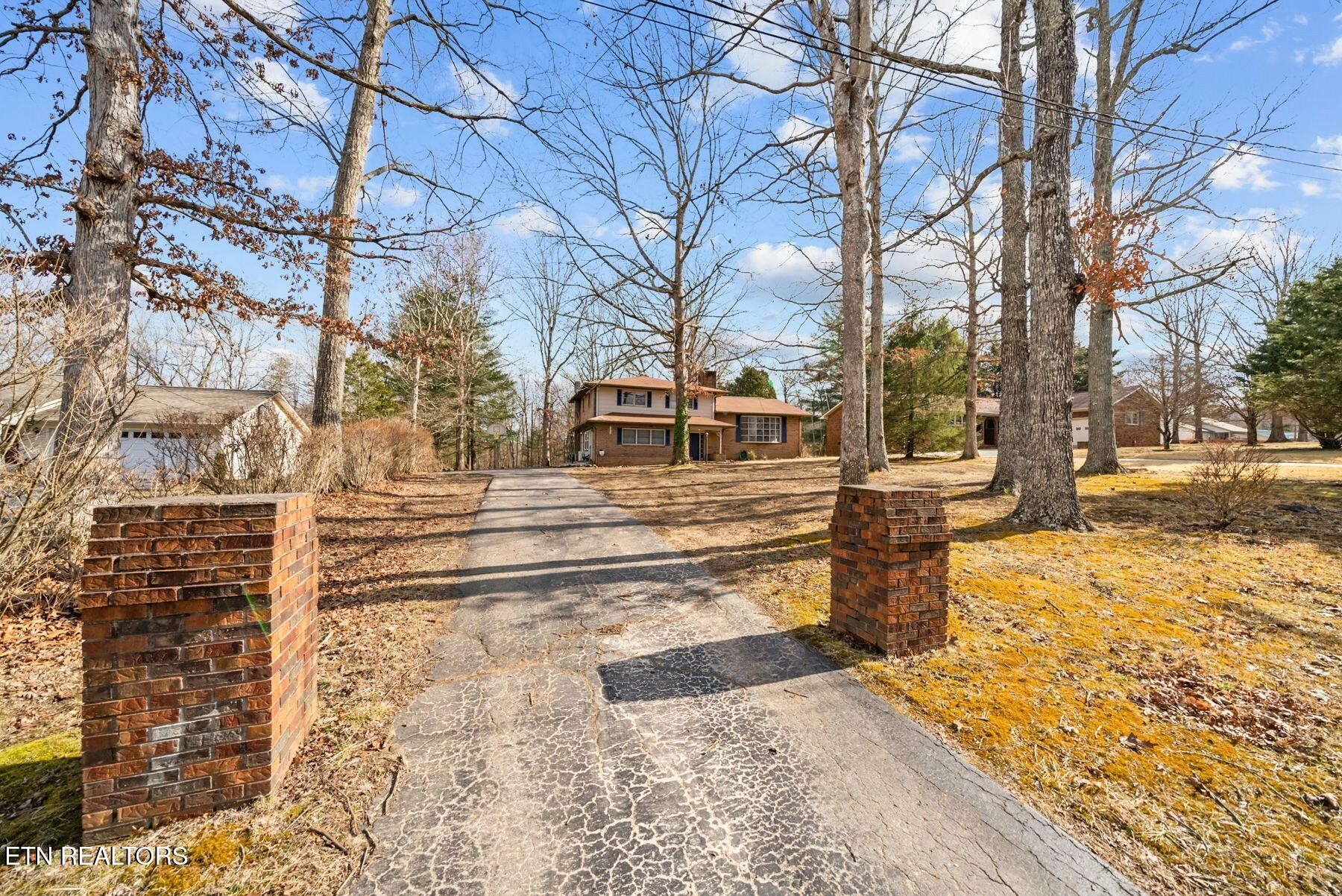 2275 Spruce Loop Crossville TN 38555