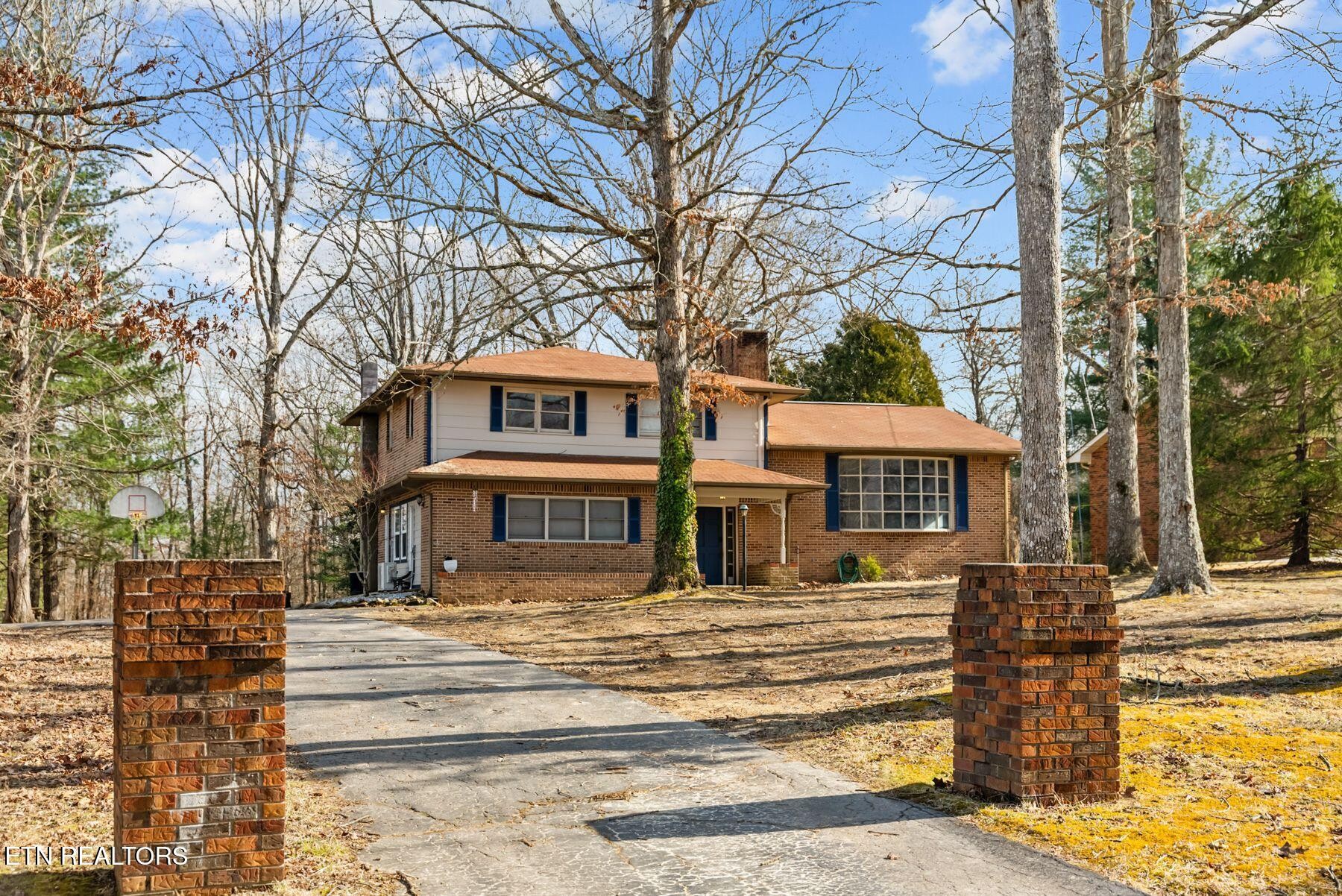 2275 Spruce Loop Crossville TN 38555