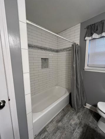 8003 Sunny Creek Drive Memphis TN 38138