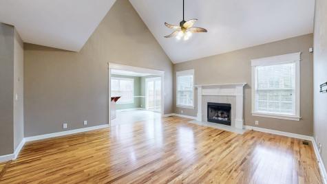 102 Winter Wood Dr, S Murfreesboro TN 37129