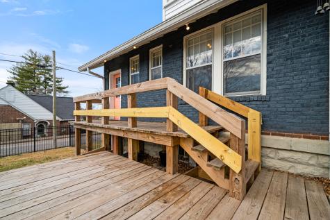 610 5th Ave, W Springfield TN 37172