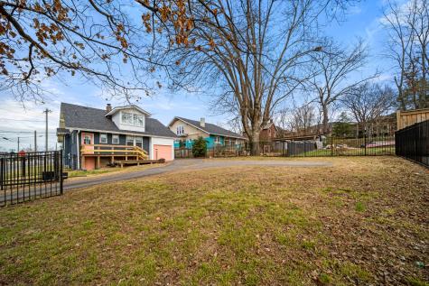 610 5th Ave, W Springfield TN 37172