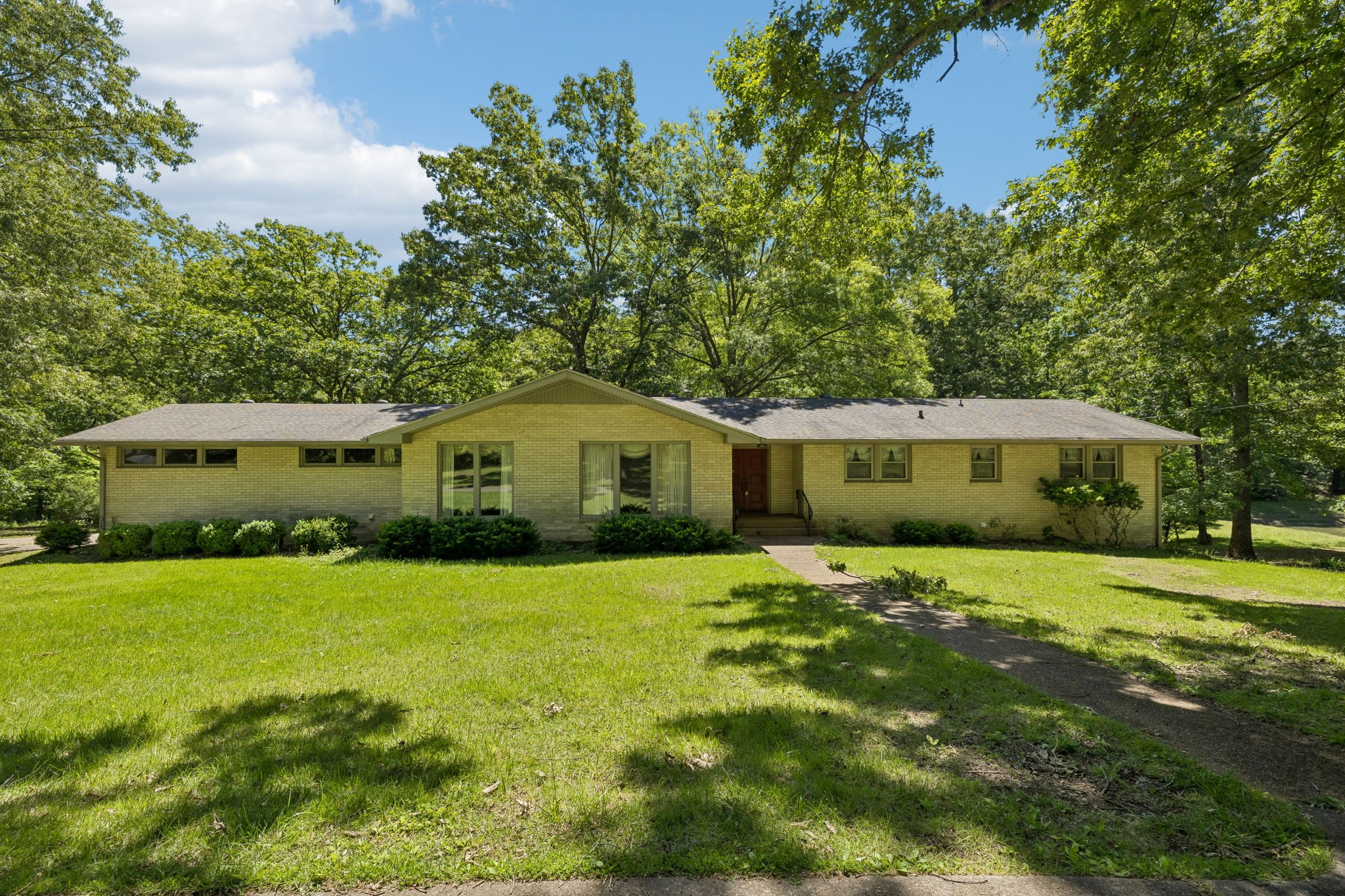 467 Sandy Road Dover TN 37058