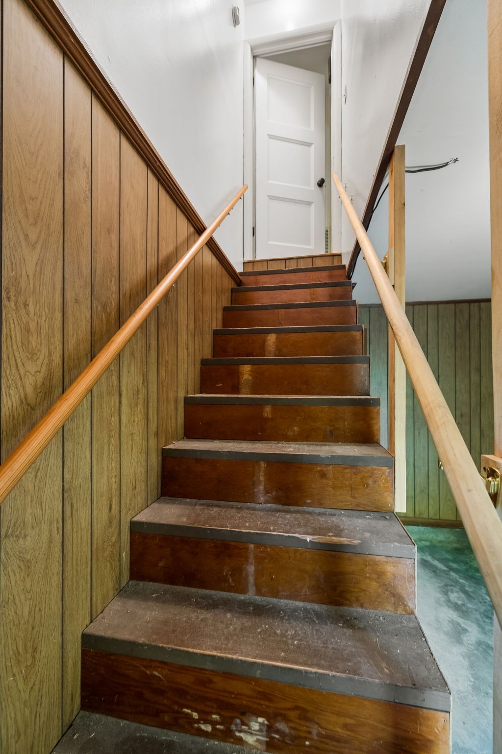467 Sandy Road Dover TN 37058