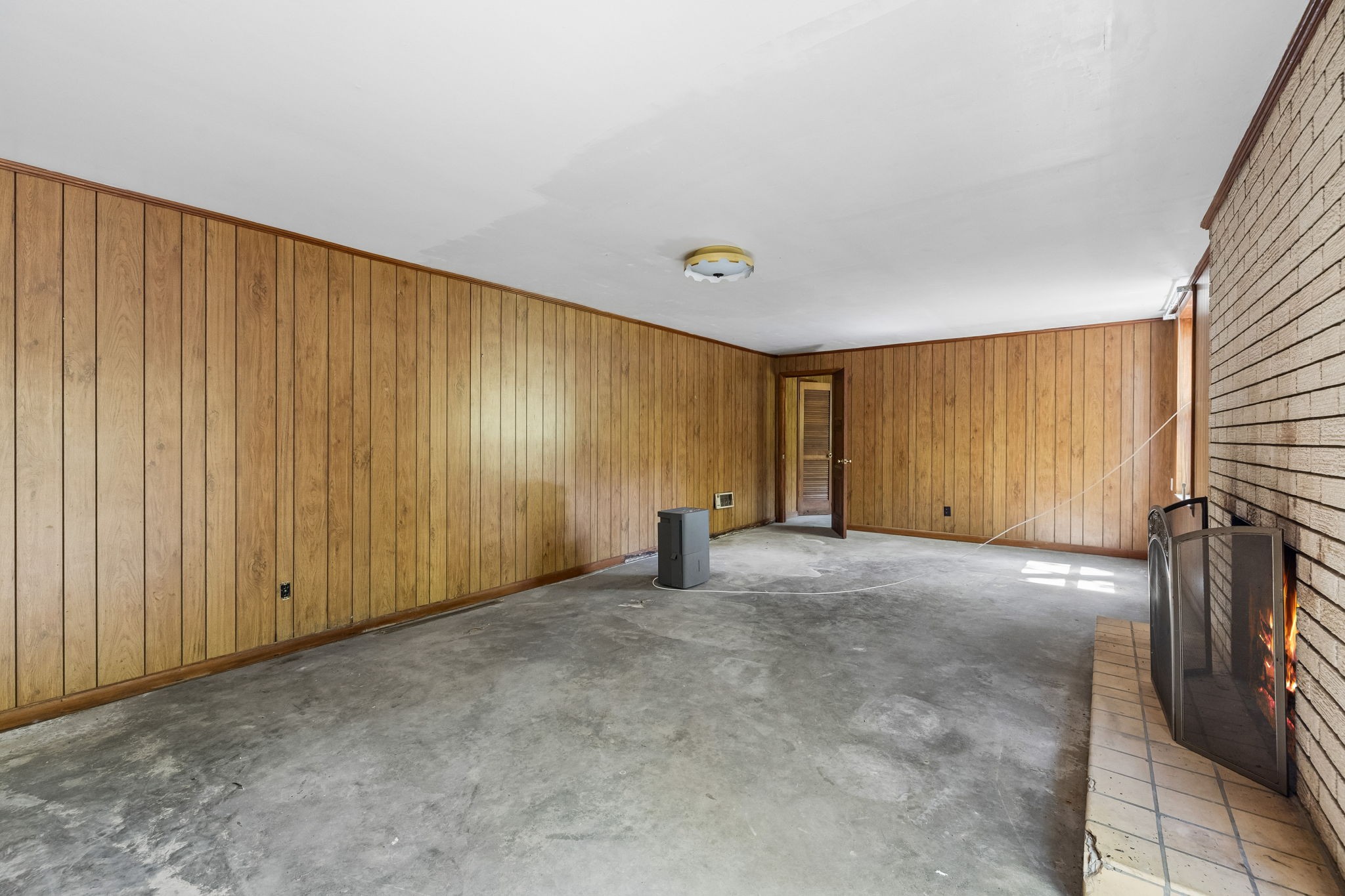 467 Sandy Road Dover TN 37058