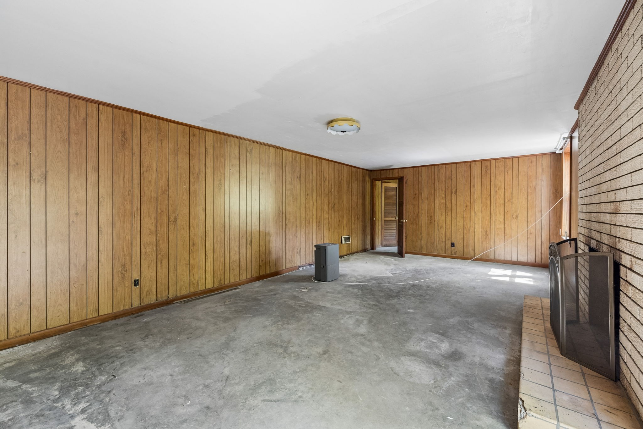 467 Sandy Road Dover TN 37058