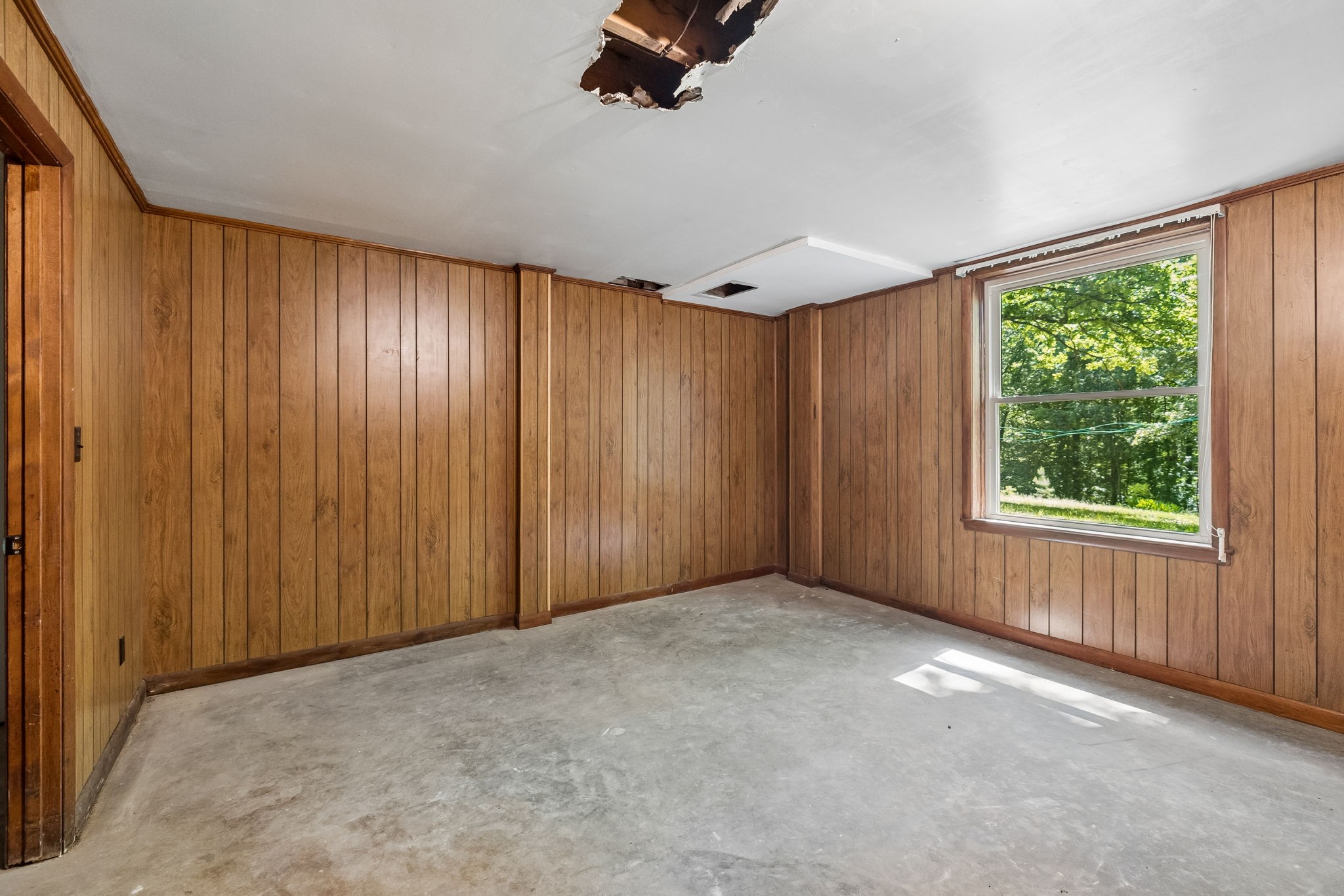 467 Sandy Road Dover TN 37058
