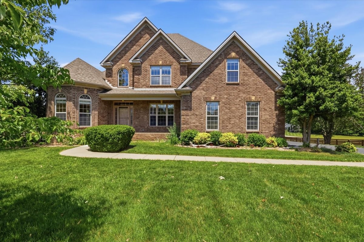 Alvaton KY, 221 Trellis Street