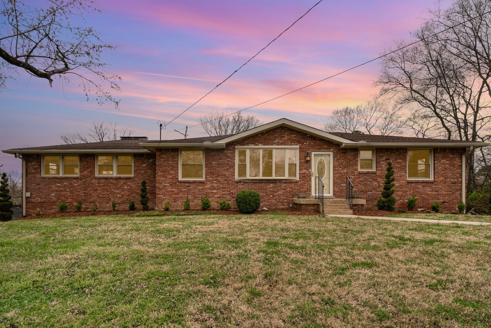 905 Crownhill Drive Nashville TN 37217