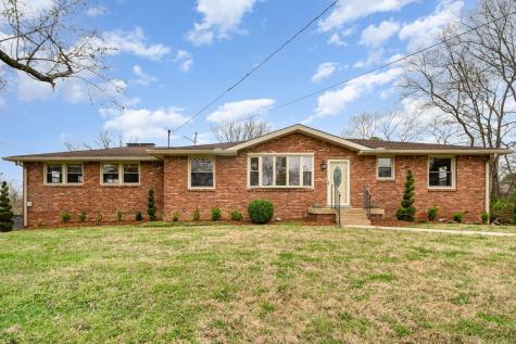 905 Crownhill Drive Nashville TN 37217
