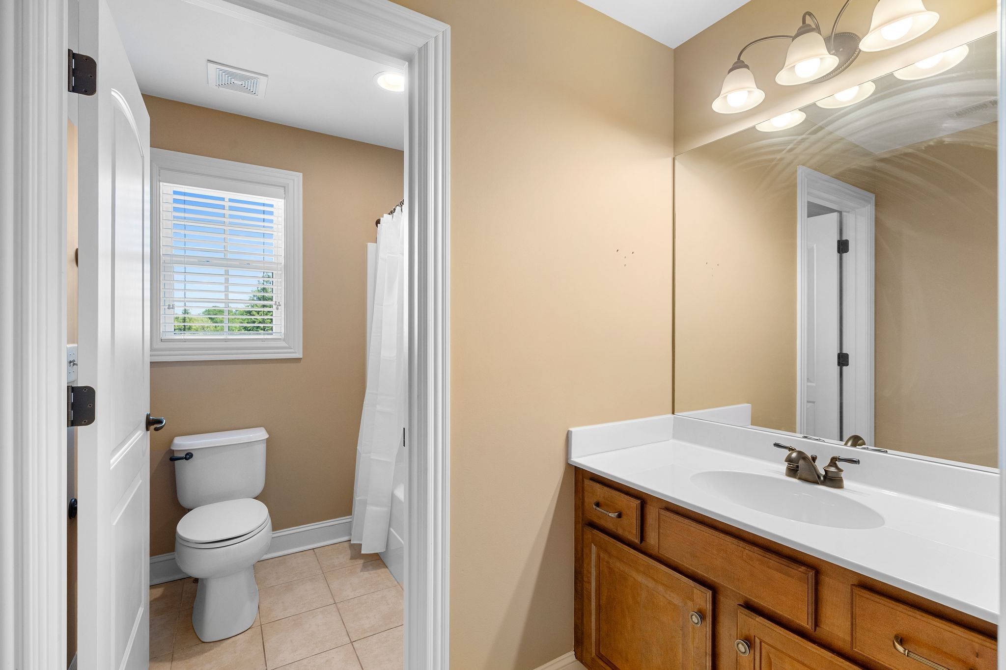 2003 Fishers Loop Spring Hill TN 37174
