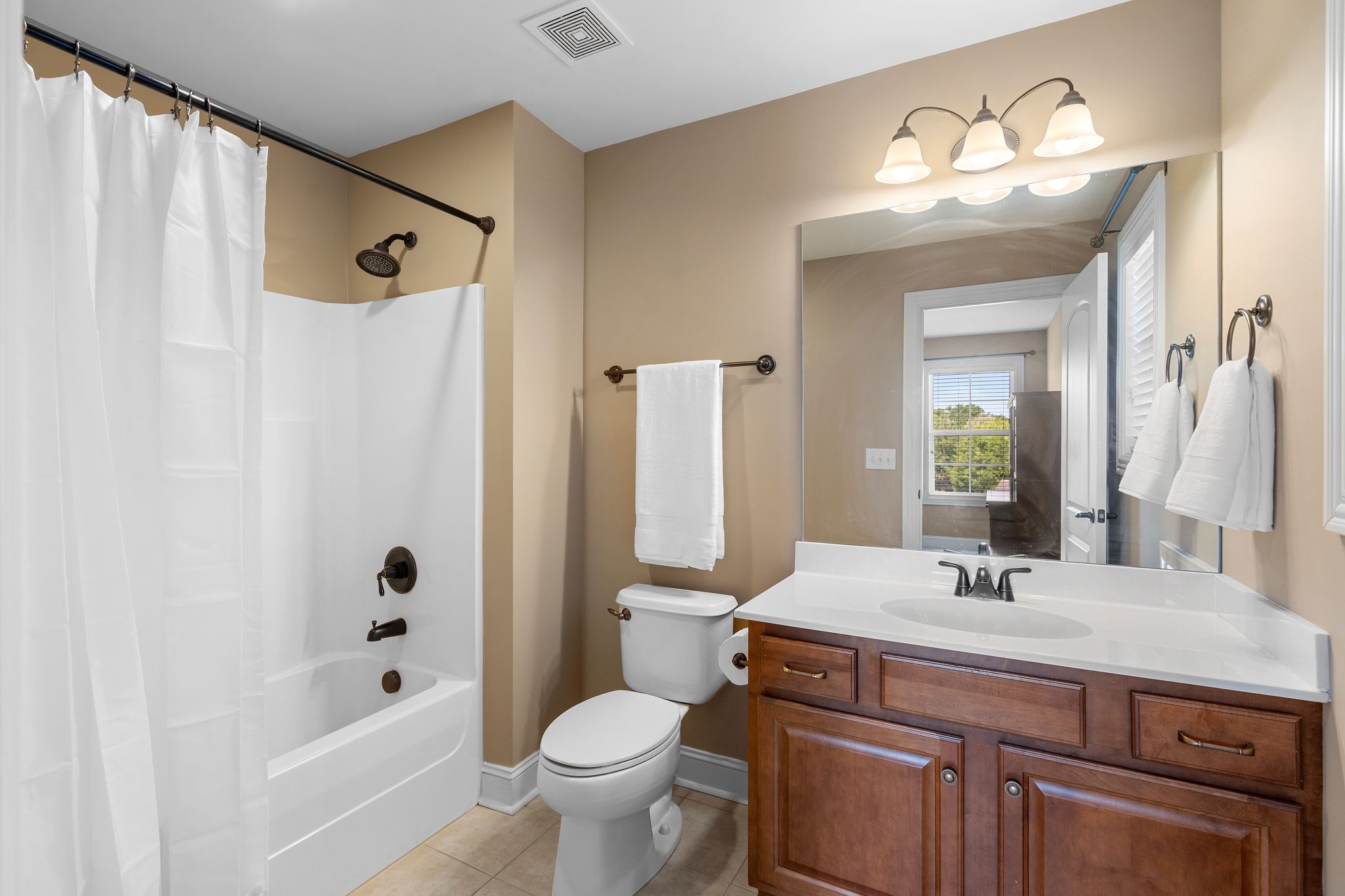 2003 Fishers Loop Spring Hill TN 37174