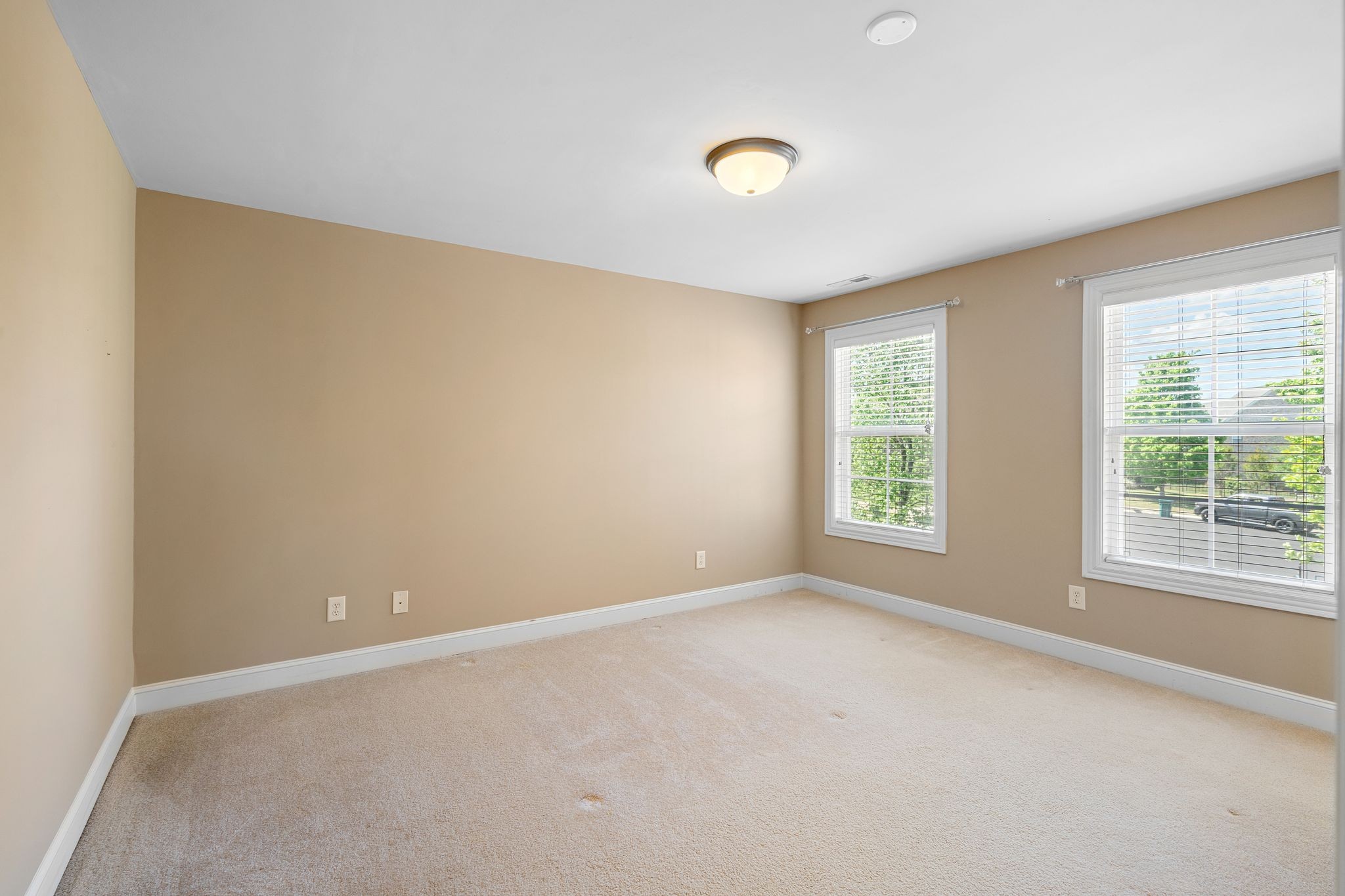 2003 Fishers Loop Spring Hill TN 37174