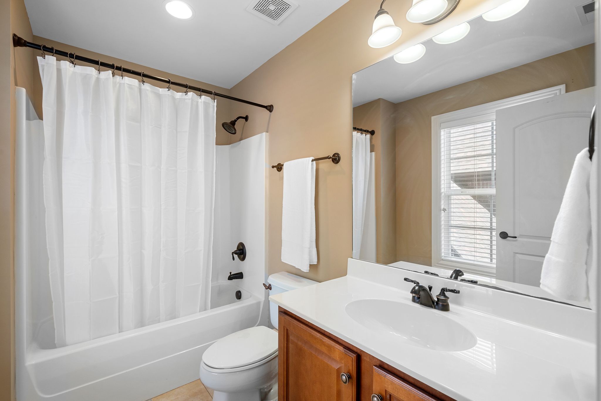 2003 Fishers Loop Spring Hill TN 37174
