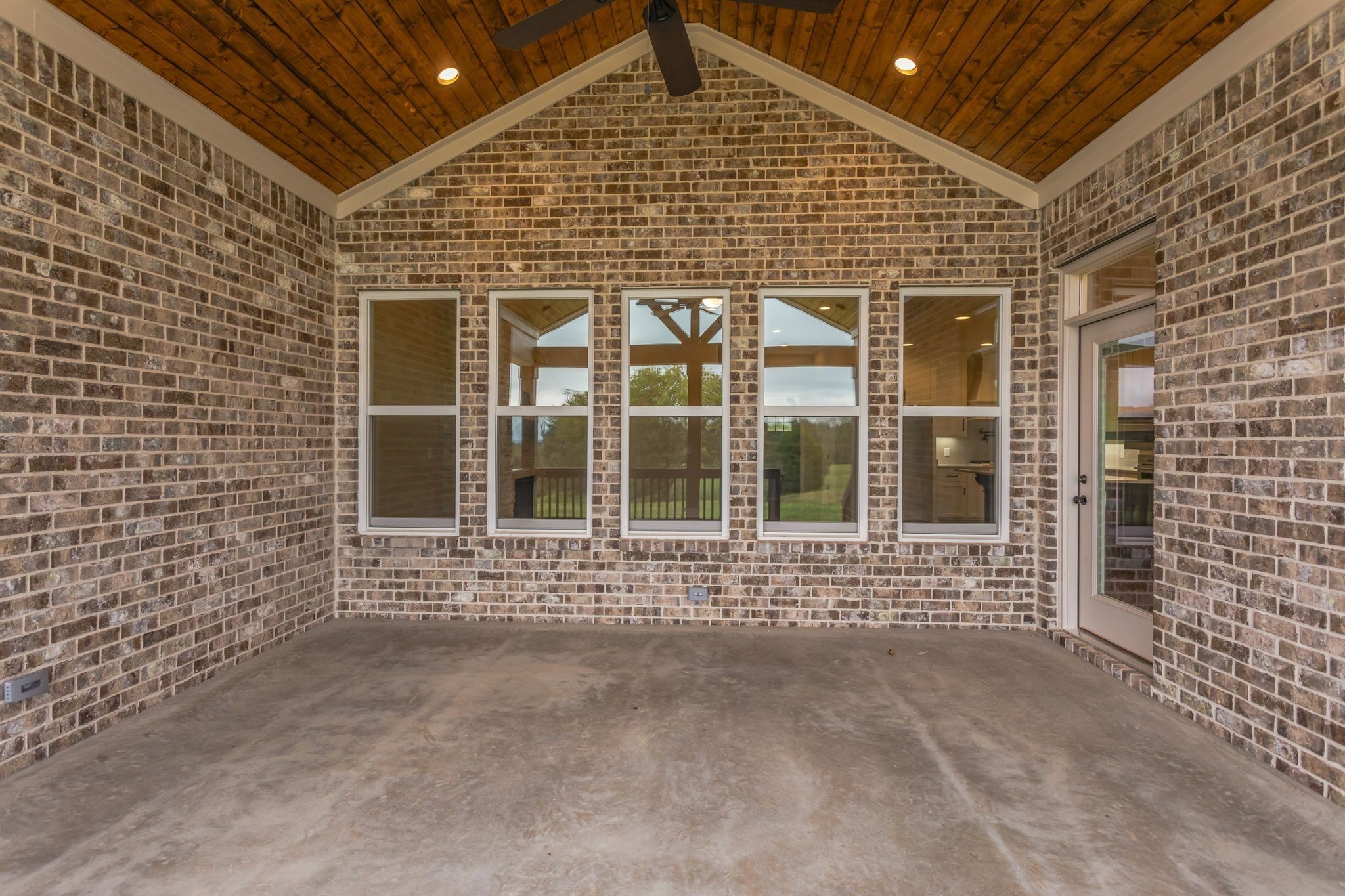 1561 John Sharp Road Spring Hill TN 37174