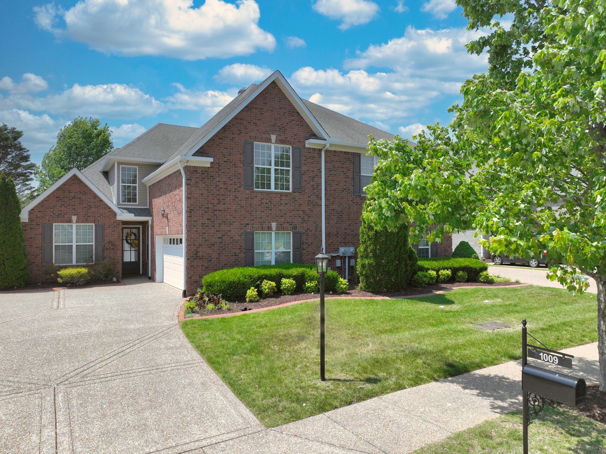 1009 Larkwood Drive Hermitage TN 37076