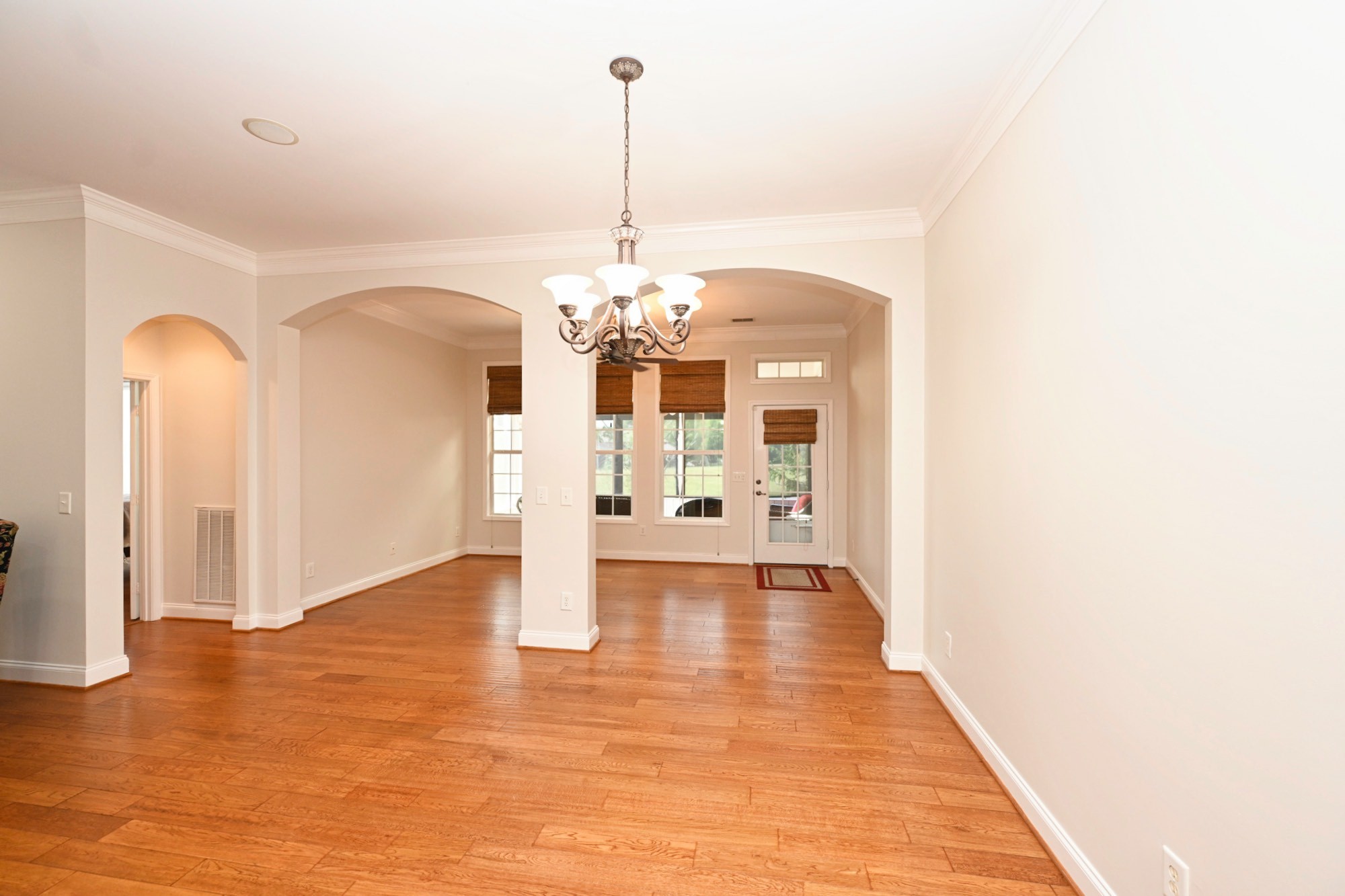 1009 Larkwood Drive Hermitage TN 37076