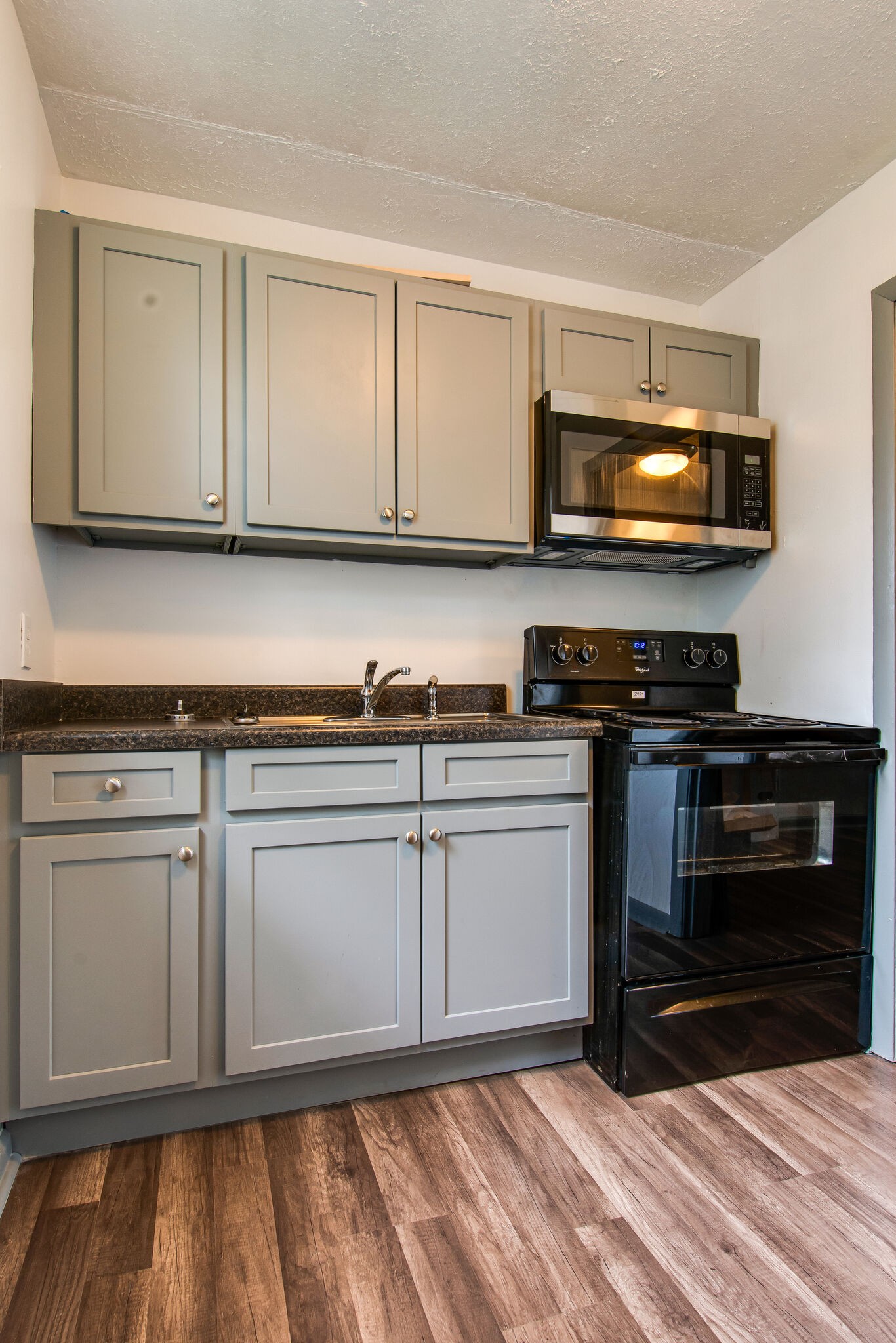 1733 17th Ave, N Nashville TN 37208
