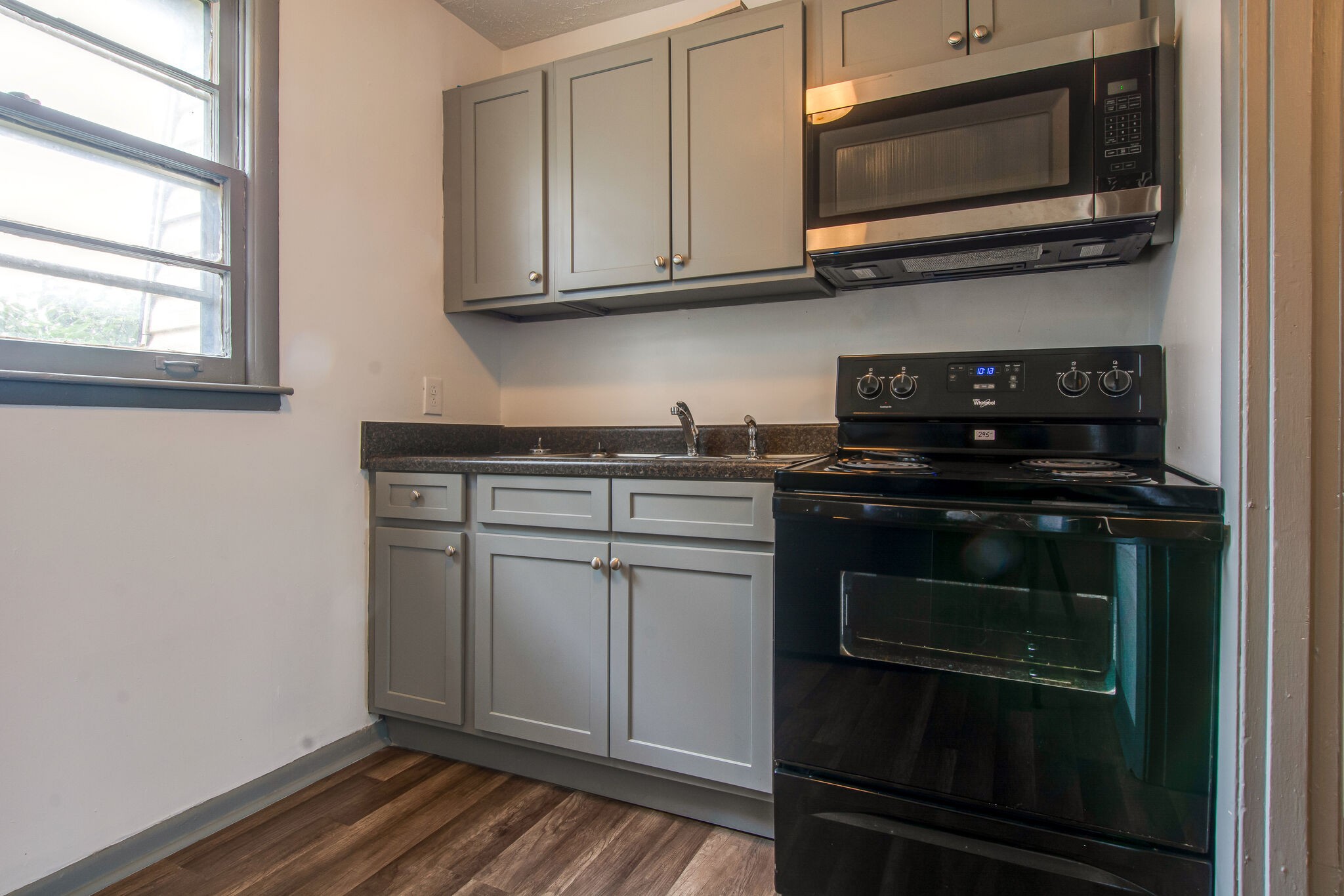 1733 17th Ave, N Nashville TN 37208