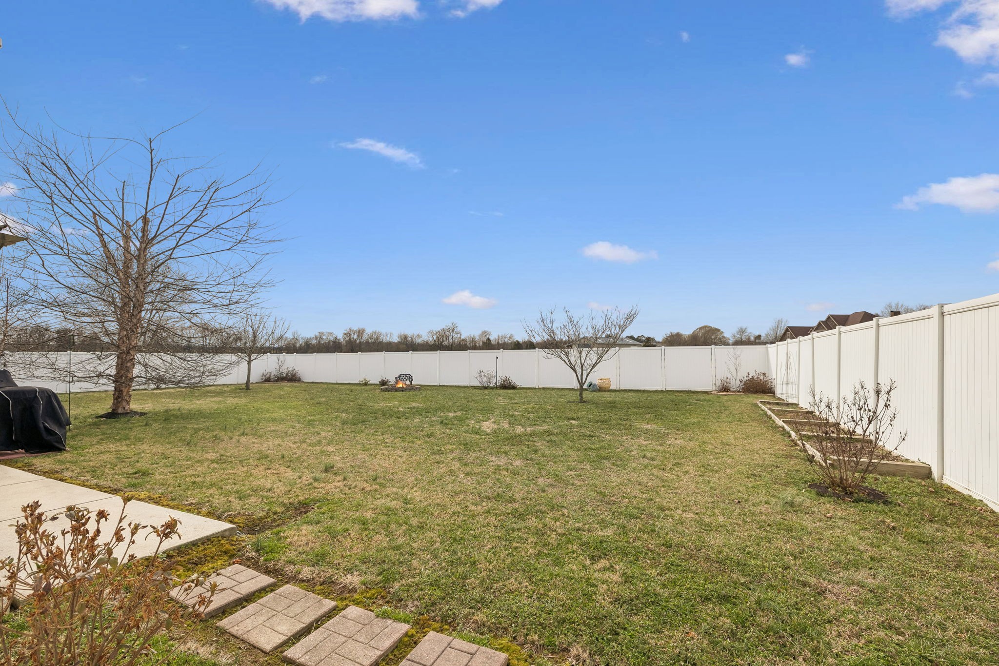 192 Hills Drive Hillsboro TN 37342