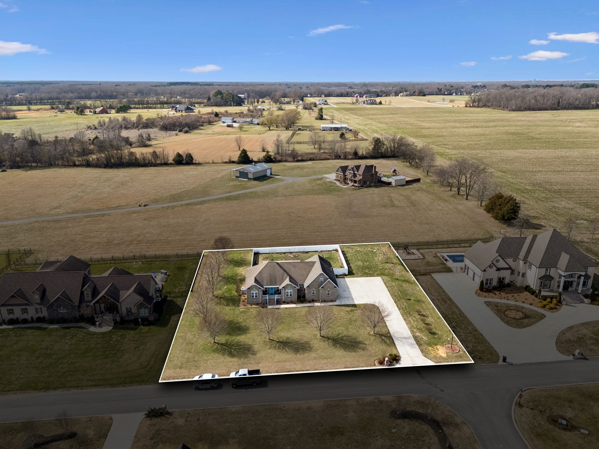 192 Hills Drive Hillsboro TN 37342