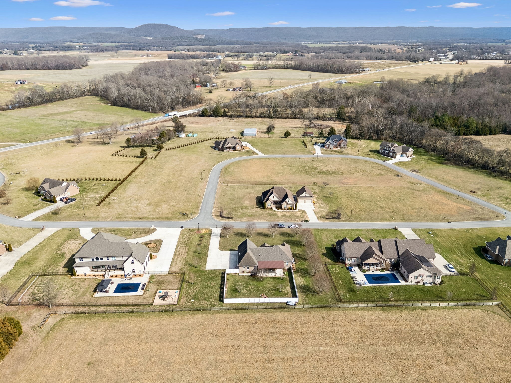 192 Hills Drive Hillsboro TN 37342