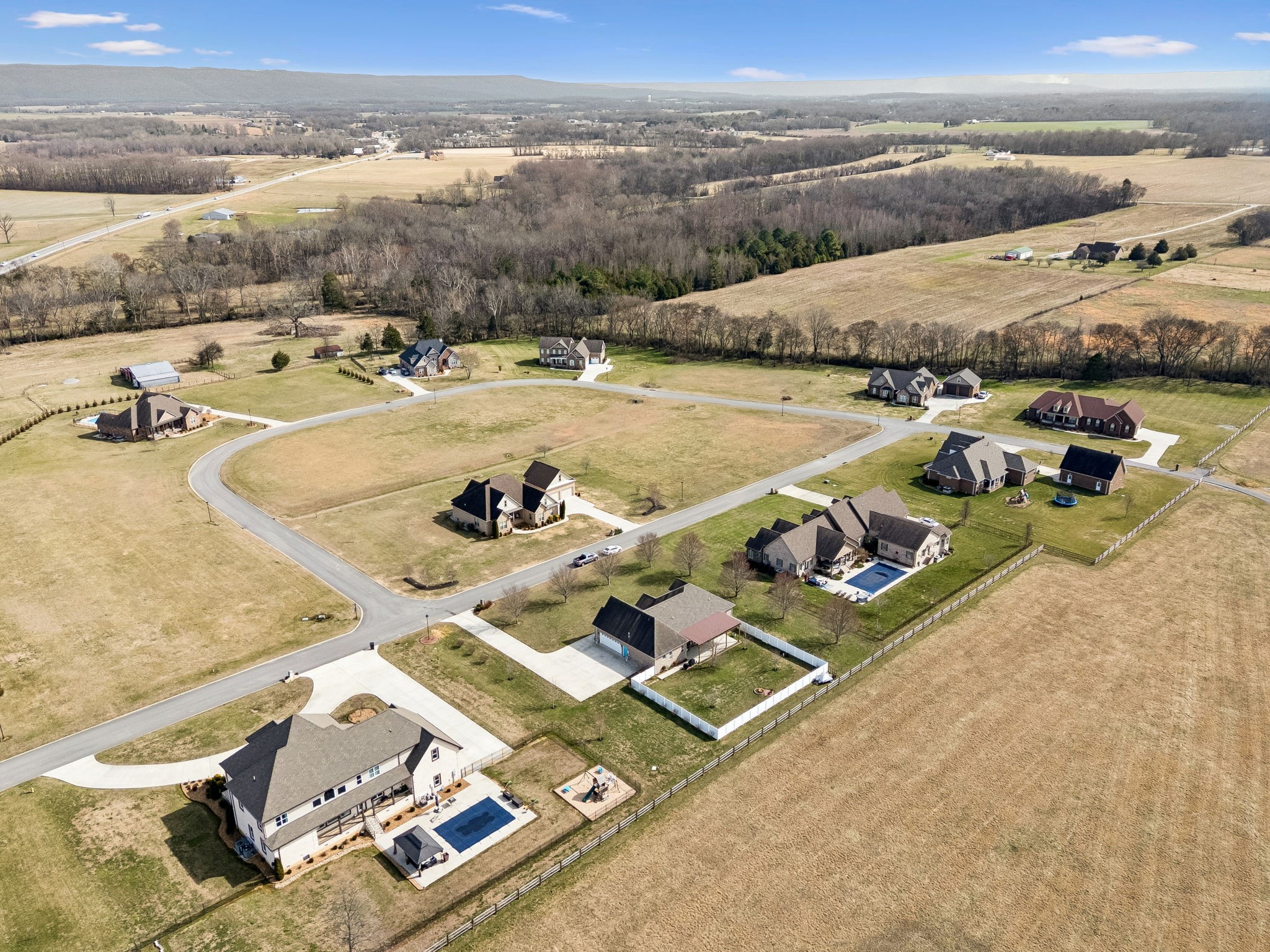 192 Hills Drive Hillsboro TN 37342