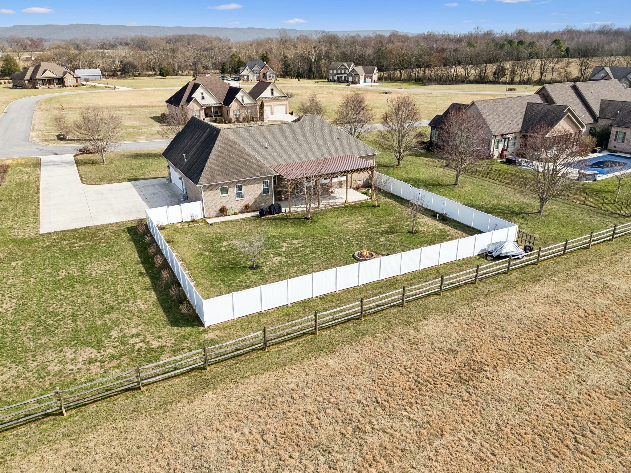 192 Hills Drive Hillsboro TN 37342