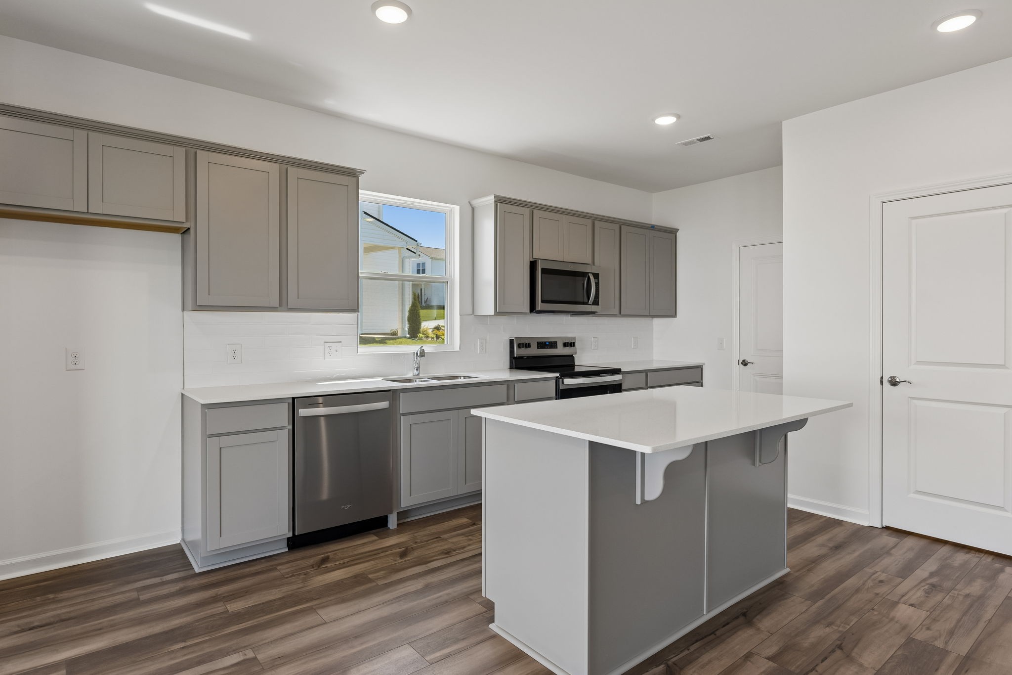 3262 Barrel Oak Pass Columbia TN 38401