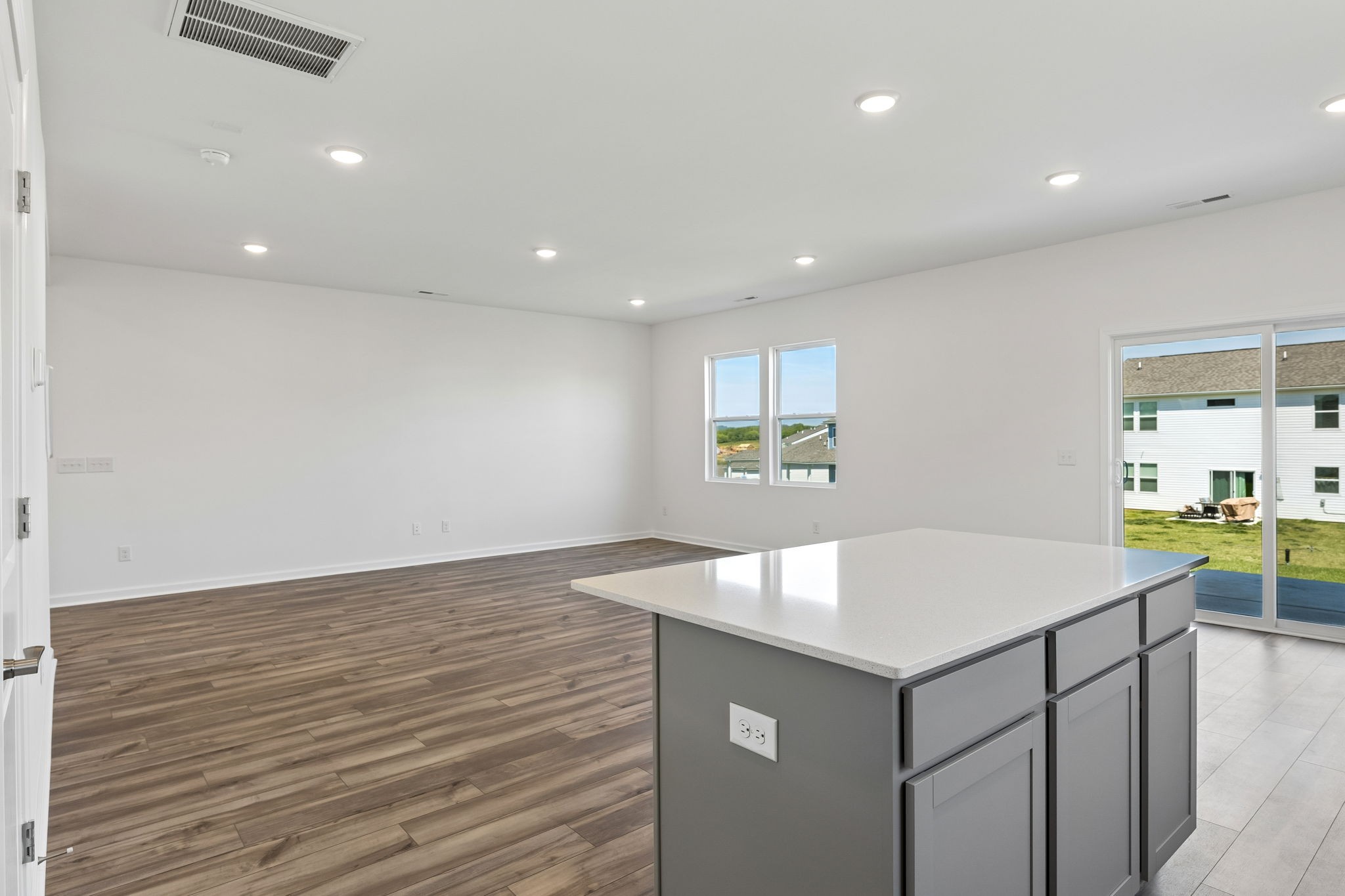 3262 Barrel Oak Pass Columbia TN 38401