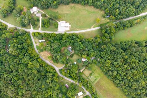 5675 Hodges Road Cunningham TN 37052
