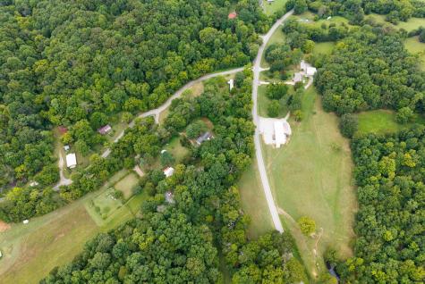 5675 Hodges Road Cunningham TN 37052