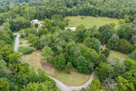 5675 Hodges Road Cunningham TN 37052