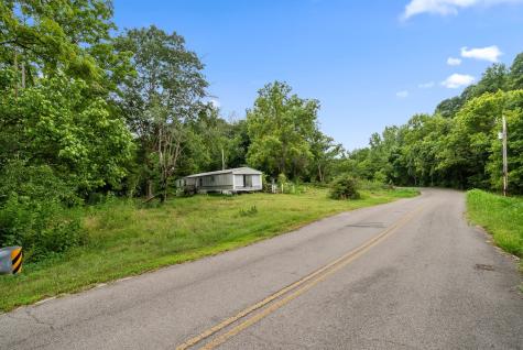 5675 Hodges Road Cunningham TN 37052