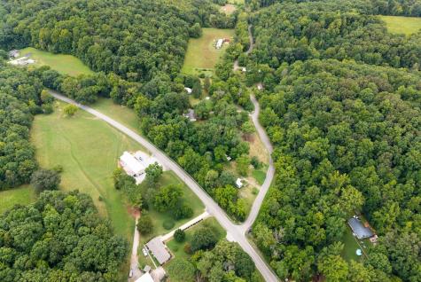 5675 Hodges Road Cunningham TN 37052