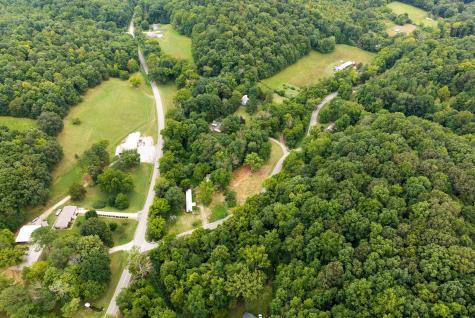 5675 Hodges Road Cunningham TN 37052