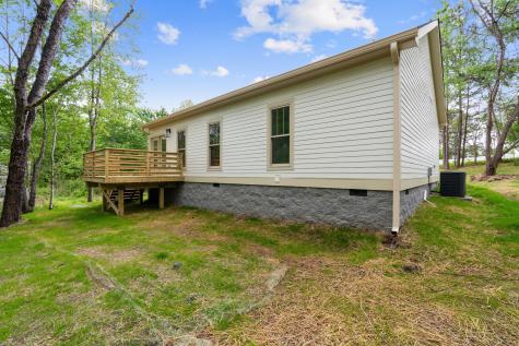 1125 Allen Road Burns TN 37029