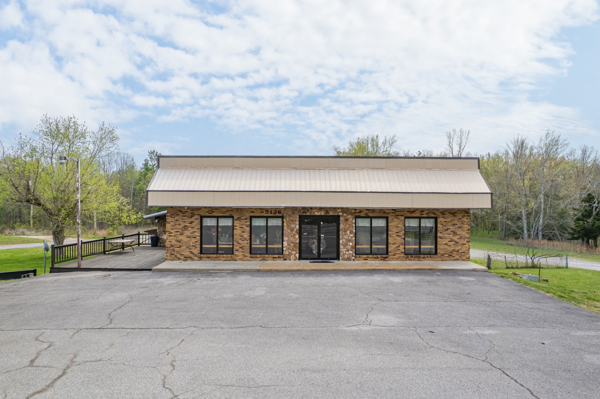 5128 Highway 100 Lyles TN 37098