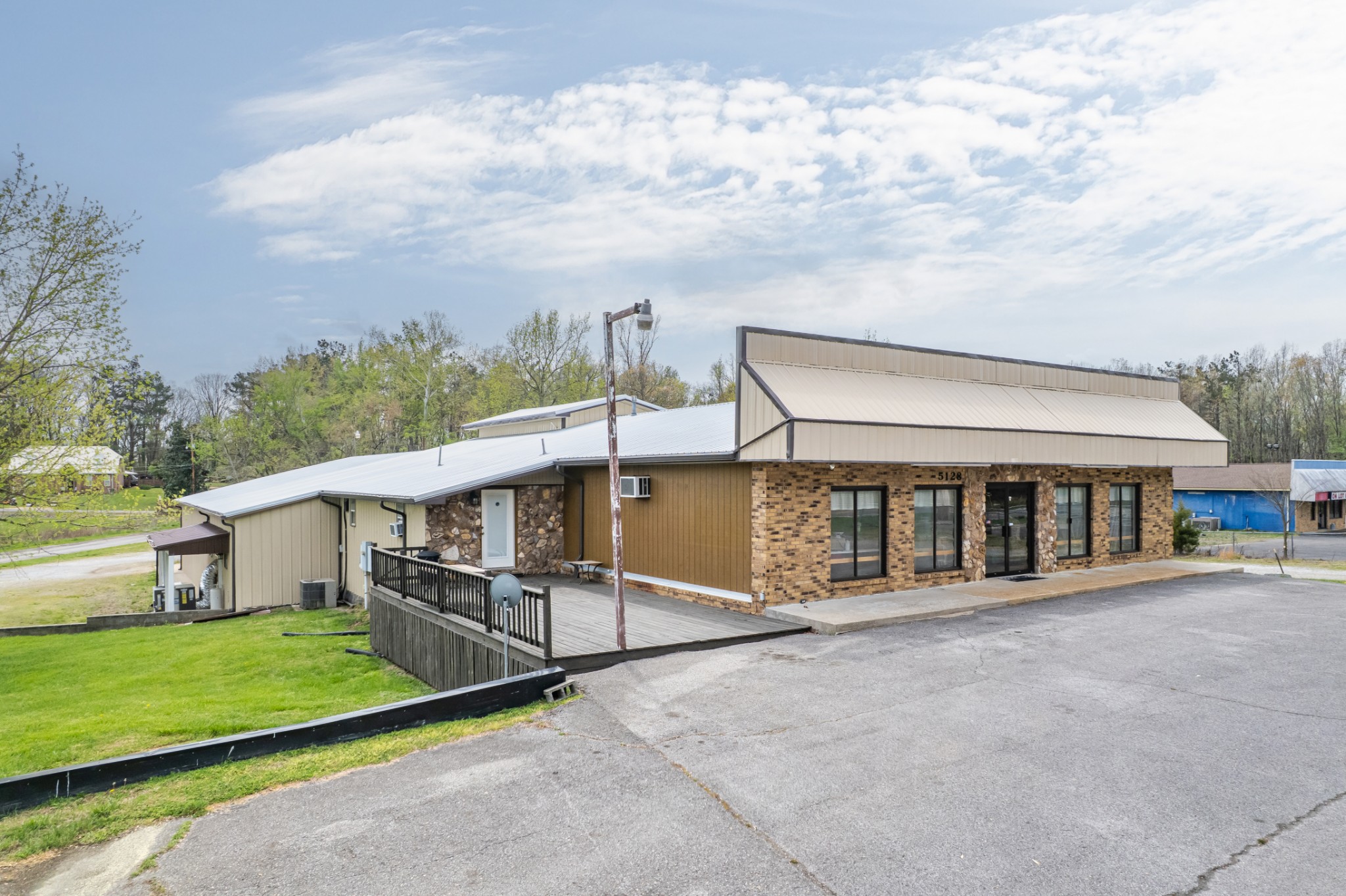 5128 Highway 100 Lyles TN 37098