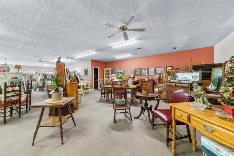 5128 Highway 100 Lyles TN 37098
