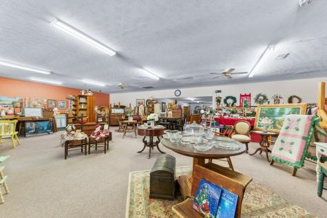 5128 Highway 100 Lyles TN 37098