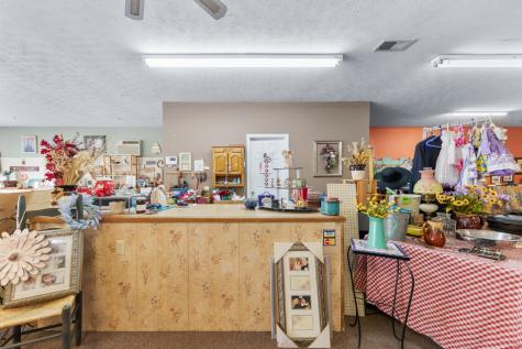 5128 Highway 100 Lyles TN 37098