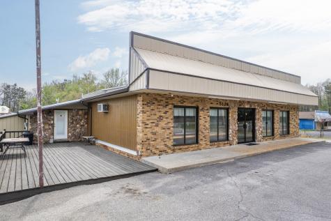 5128 Highway 100 Lyles TN 37098