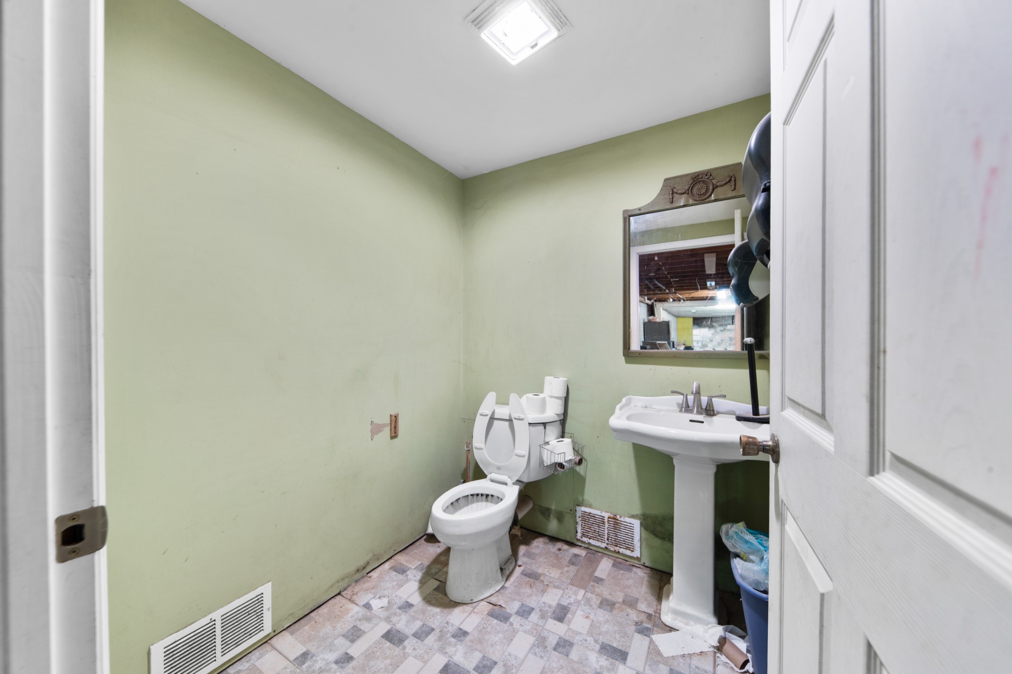 5128 Highway 100 Lyles TN 37098