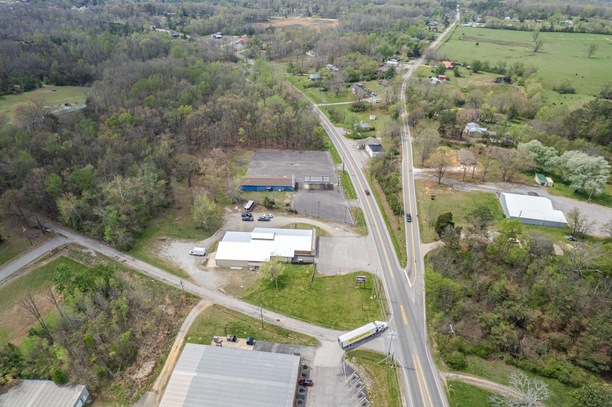 5128 Highway 100 Lyles TN 37098